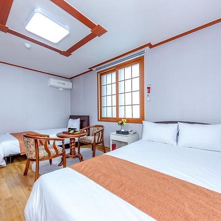 Charlie Hotel Jeju Eksteriør billede
