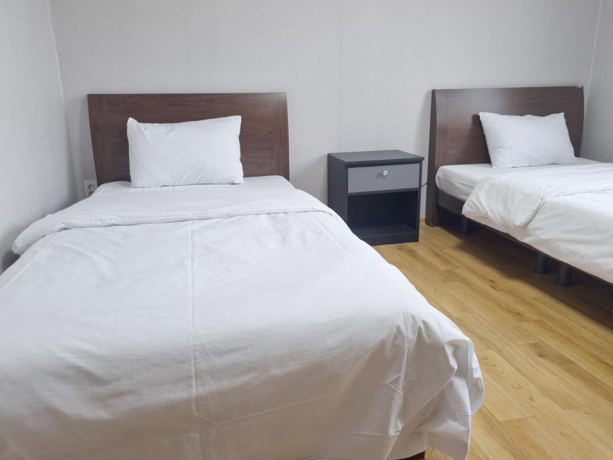 Charlie Hotel Jeju Eksteriør billede