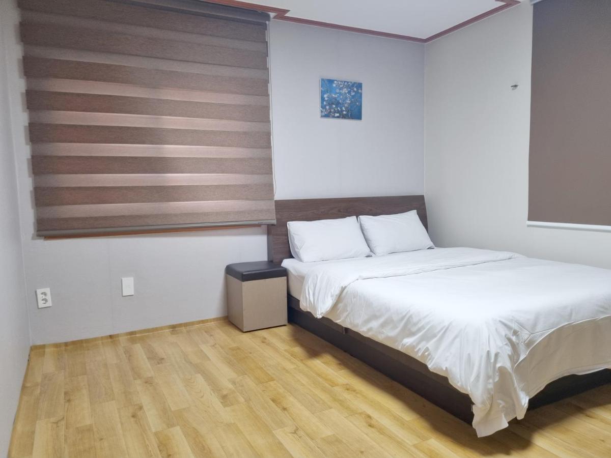 Charlie Hotel Jeju Eksteriør billede