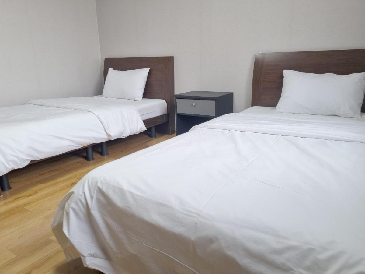 Charlie Hotel Jeju Eksteriør billede