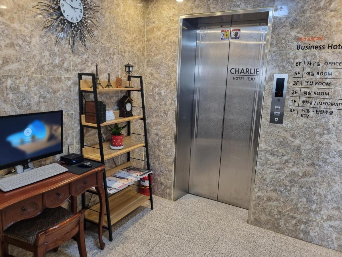 Charlie Hotel Jeju Eksteriør billede